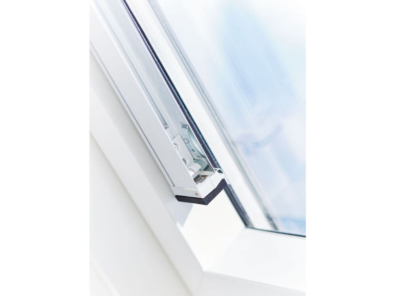 Pełny ekran: LIVARNO home Termiczna roleta plisowana do okien dachowych Velux, szer. ok. 61,5 cm - zdjęcie 6