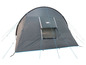 Szary namiot z niebieskimi sznurkami marki 'Outwell'.