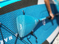Niebieska deska do paddleboardingu Aqua Marina z wiosłem.