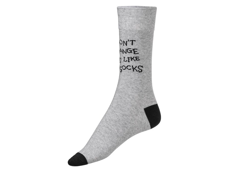 Szare skarpetki z napisem 'Don't change, you like socks'.