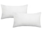 Dwie białe poszewki na poduszki.