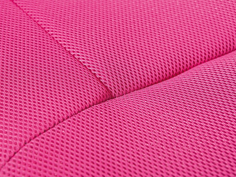 Różowa siateczka o gładkiej powierzchni.