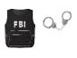 Czarna kamizelka z napisem „FBI” i metalowe kajdanki.