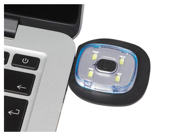 Lampa USB LED podłączona do laptopa.