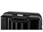Czarna walizka Top Move z uchwytem i etykietą na nazwisko.