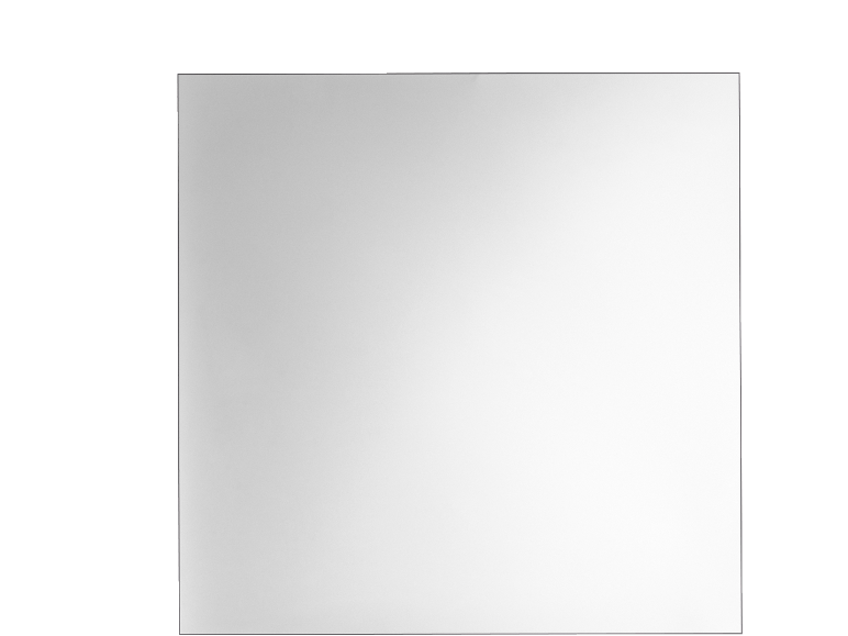 Kwadratowe lustro o wymiarach około 30 cm x 30 cm.