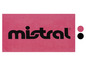 Różowy ręcznik plażowy z logo Mistral.