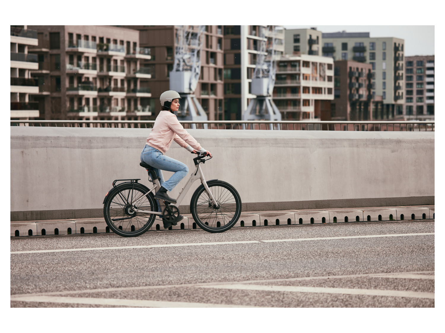 CRIVIT Rower elektryczny Urban EBike Y.2, biały kremo…