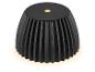 Czarna lampa stołowa z plisowanym kloszem i ciepłym światłem.