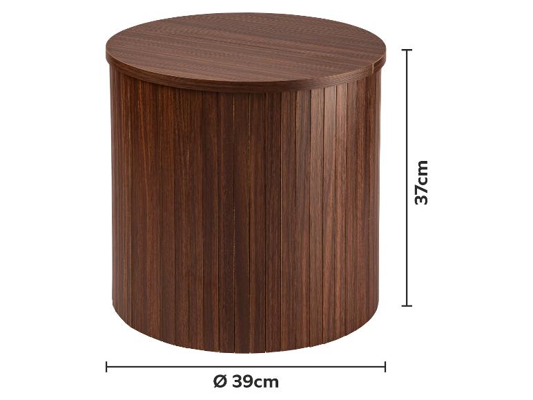 Cylindryczny stolik boczny z ciemnego drewna o wymiarach 37 cm wysokości i 39 cm średnicy.