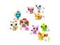 Kolekcja kolorowych figurek Littlest Pet Shop, w tym ptak, kot, pies i inne zwierzęta.