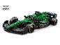Zielono-czarny samochód wyścigowy LEGO Aston Martin Aramco Formuły 1 z logo sponsorów.