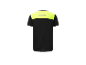 Czarny t-shirt z żółtymi wstawkami z tyłu.