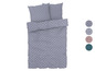 Pościel z  geometrycznym wzorem w kolorze niebieskim i białym.