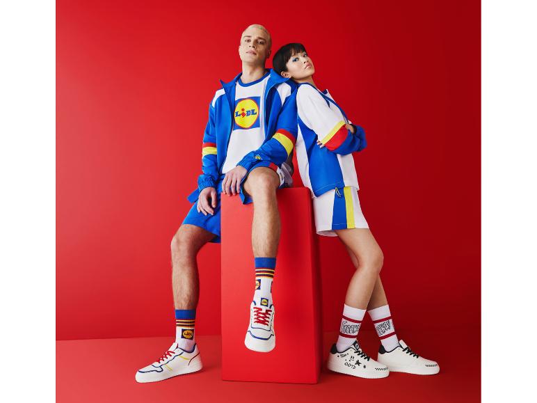 Ubrania i buty Lidl: styl retro, kolekcja sportowa.