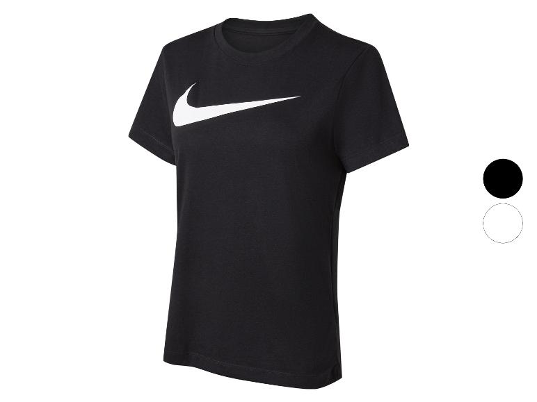 Czarna koszulka Nike z białym logo.