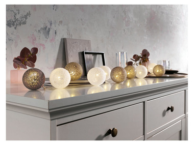 Livarno Home Dekoracyjny łańcuch świetlny LED cotton balls