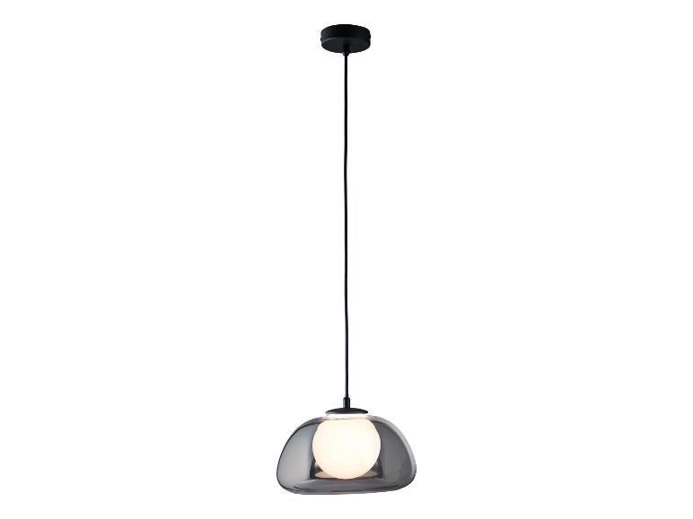 Nowoczesna lampa wisząca z kloszem z dymionego szkła.