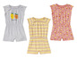 Trzy dziecięce body z krótkim rękawem: szary z cytrynami, w paski i różowy z pomarańczami.