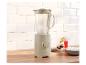 Blender SILVERCREST z kostkami lodu i koktajlami w kuchni