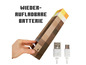 Głośnik w stylu Minecraft z kablem ładującym i gniazdem micro-USB.