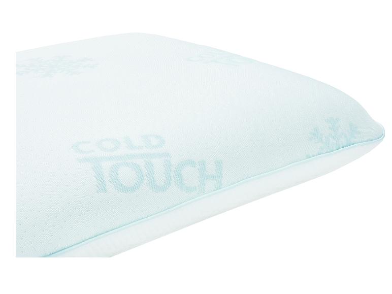 Poduszka z napisem „COLD TOUCH” i wzorami płatków śniegu.