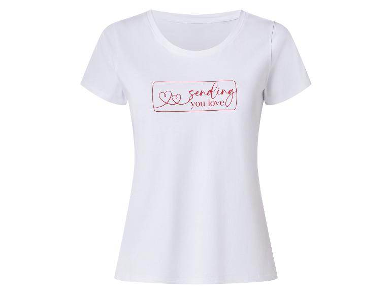 Biała koszulka z krótkim rękawem z napisem „sending you love” i wzorem serca
