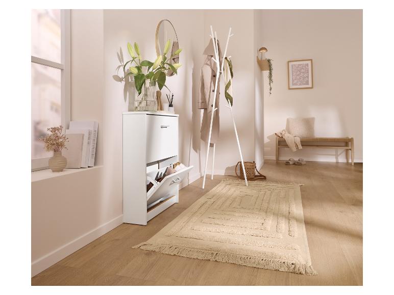 Biała szafka na buty LIVARNO home z dwoma uchylnymi szufladami w stylowym przedpokoju.
