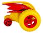 Czerwono-żółty samochód zabawkowy z dużymi kołami i 