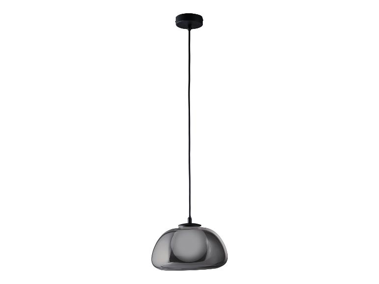 Czarna lampa wisząca z okrągłym, szarym kloszem ze szkła.