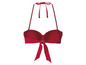 Czerwony biustonosz bikini z paskiem halterowym i kokardką z przodu.