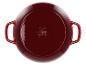 Czerwony żeliwny garnek SilverCrest widziany z góry.