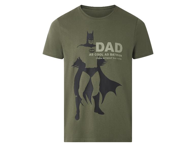Męska koszulka khaki z motywem Batmana i napisem „DAD AS COOL AS BATMAN”.