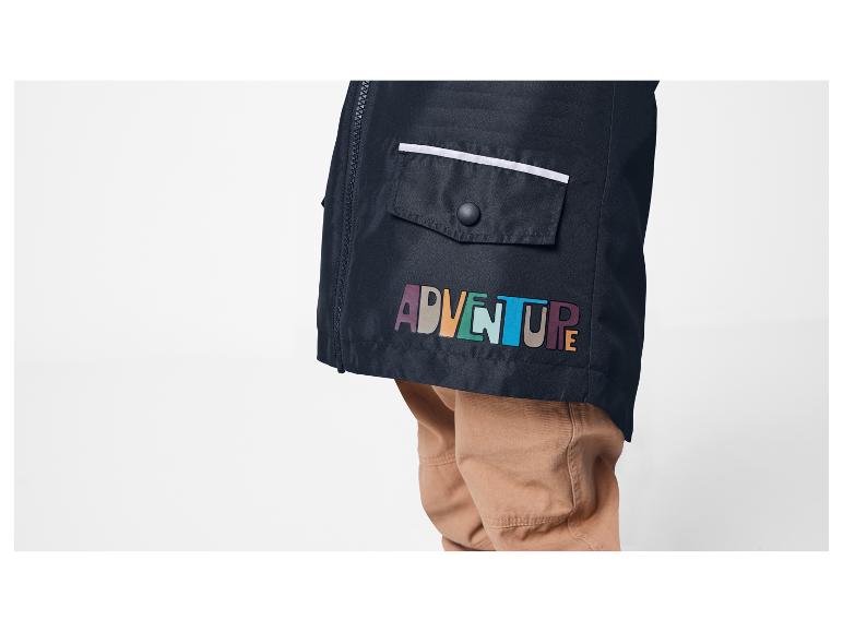 Kurtka dziecięca z napisem 'Przygoda'