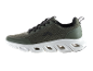Zielone buty sportowe.