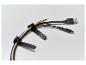 Trzy kable USB (Micro-B, Type-A, Type-C) schludnie uporządkowane czarnymi rzepami.