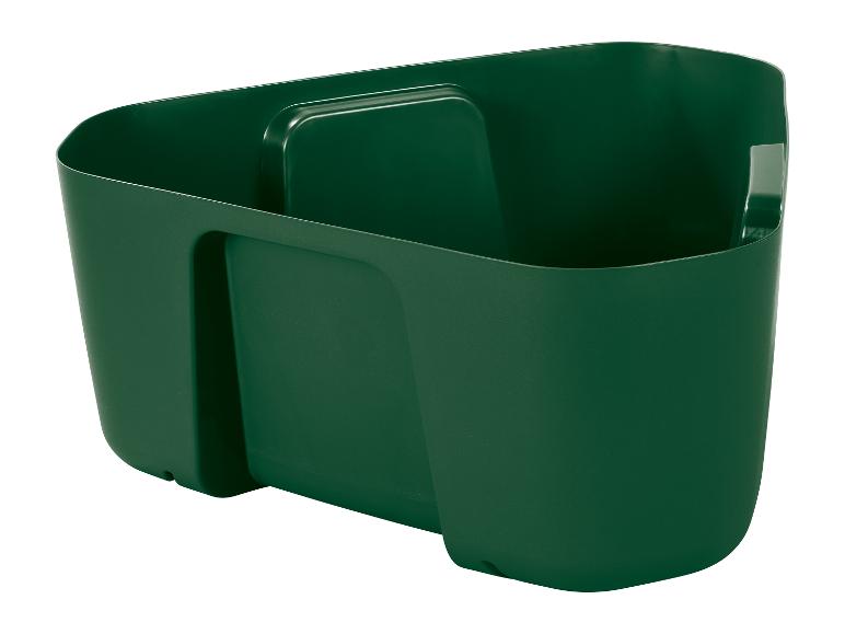 Ciemnozielony plastikowy pojemnik do przechowywania z wbudowaną przegródką