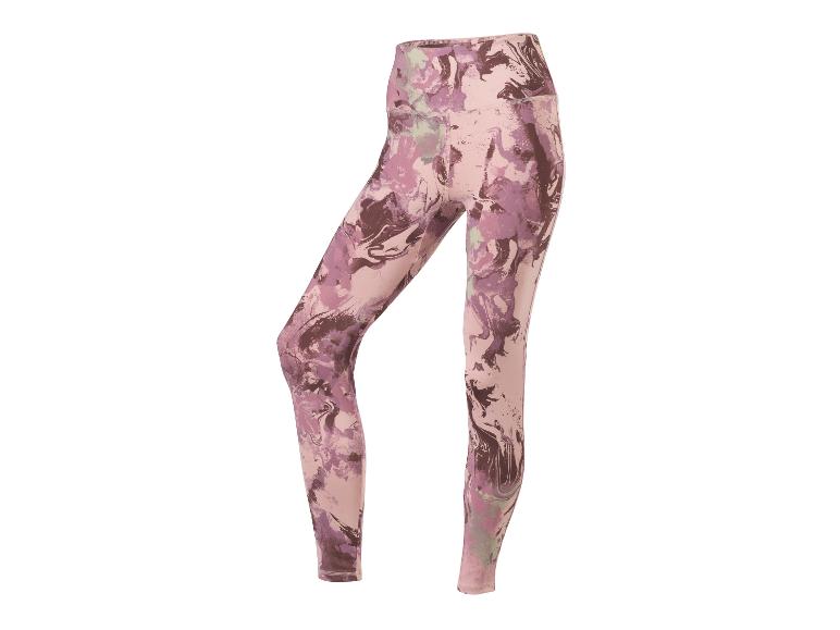 Wzorzyste legginsy treningowe w kolorach różowym, fioletowym i brązowym.