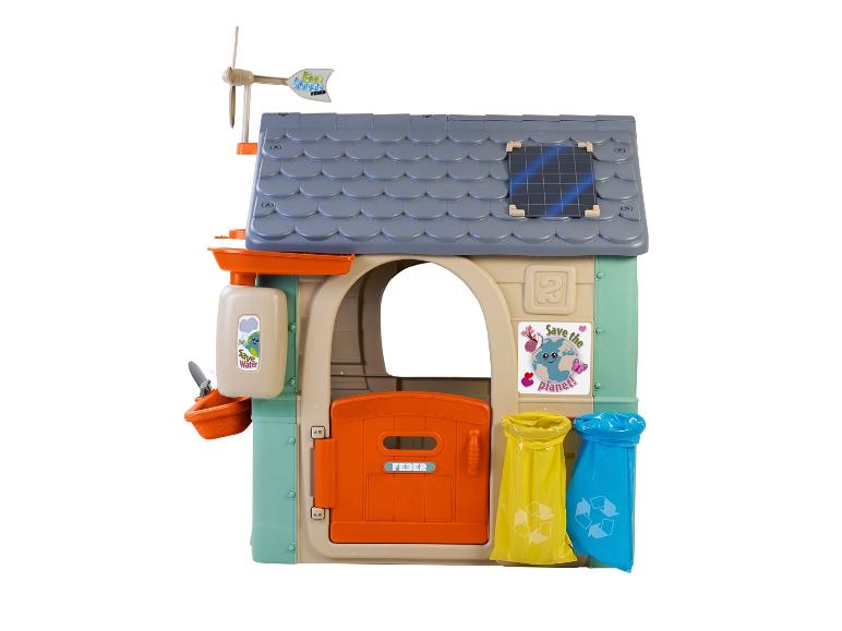 Domek dla dzieci Feber z wiatrakiem, panelami słonecznymi i pojemnikami na recykling.