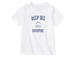 Biały T-shirt z napisem 'Deep See Adventure' i słońcem oraz falami.