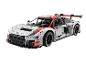 Biały model Audi Sport samochodu wyścigowego z klocków Lego.