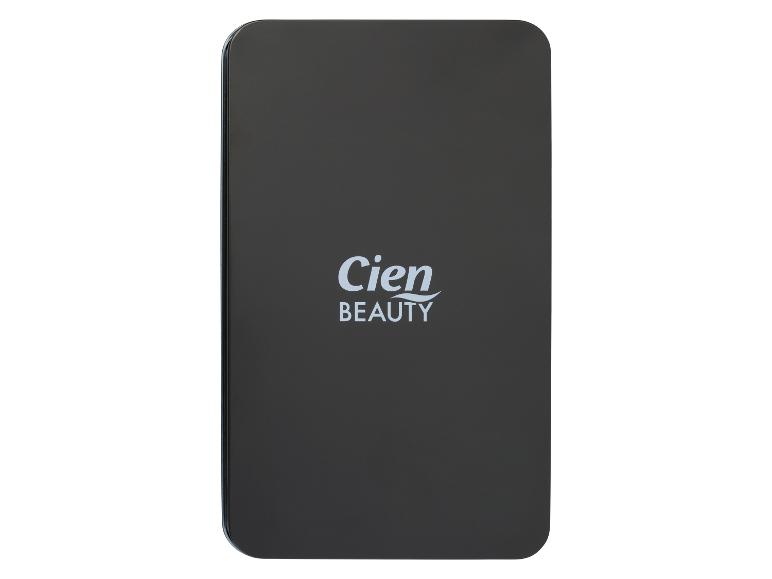 Czarne opakowanie produktów Cien Beauty.