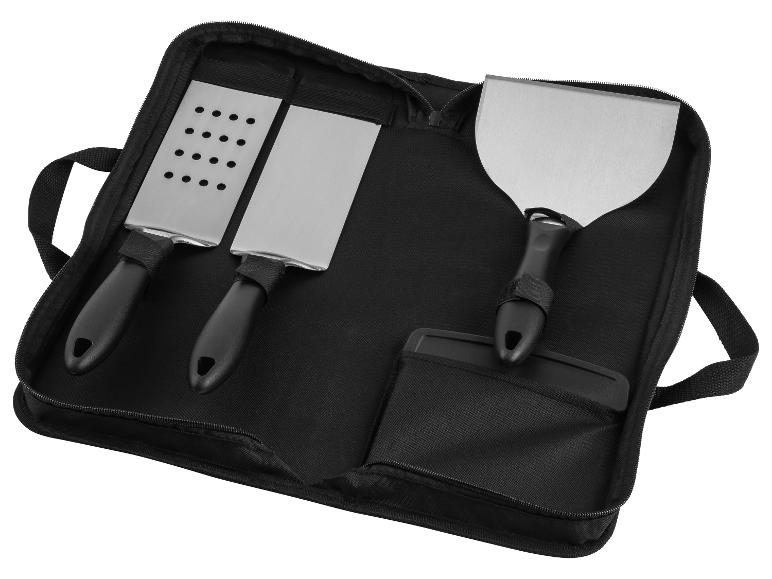 Zestaw do pizzy: szpachelki i łopatka ze stali nierdzewnej w czarnym pokrowcu.