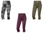 Trzy capri legginsy: jedne w kwiatowy wzór, jedne w paski i jedne jednokolorowe zielone.