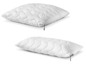 Dwa białe poduszki z logo Dunlopillo.