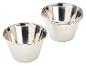 Dwie srebrne, metalowe miski.