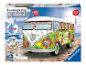 Puzzle 3D Ravensburger przedstawiające autobus Volkswagen T1 w stylu hipisowskim.