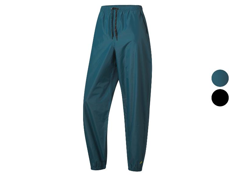 Niebieskie spodnie przeciwdeszczowe ze sznurkiem od Berghaus.