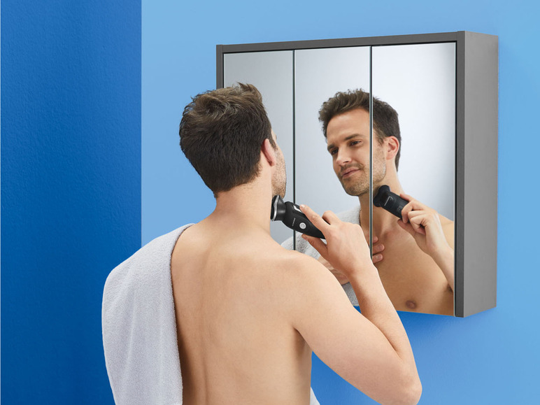 Pełny ekran: SILVERCREST® PERSONAL CARE Rotacyjna maszynka do golenia SRR 3.7 C3 z 3 głowicami golącymi - zdjęcie 2