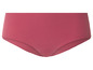 Różowe damskie majtki.